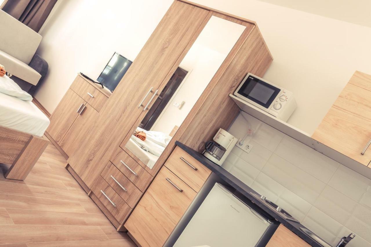 Sekli Panzio Apartment Балатонлеле Екстериор снимка